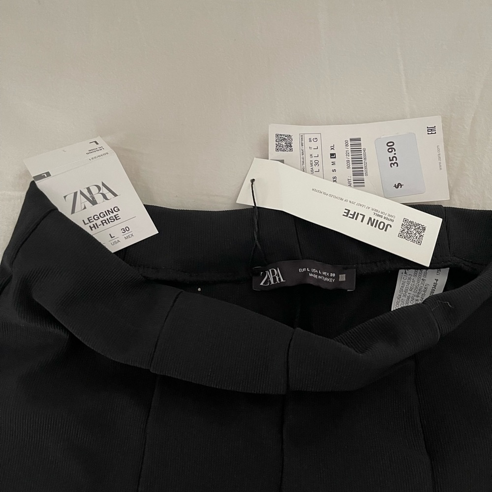Zara Front Slit Ribbed Leggings